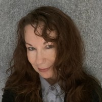 Dr Michele T. Knight