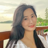 Lola Dong
