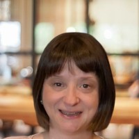 Gillian Reeves MCIPR