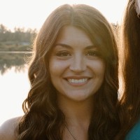 Gina Travis