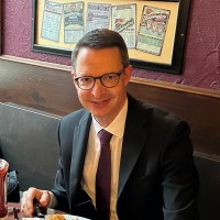 Dr. Simon Käch