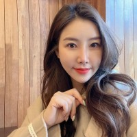 Janey W