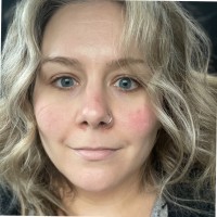 Leah Thompson