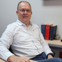 Frans Stapelberg (Mba)