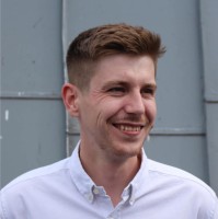 Dan L.