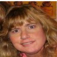 Lynne Holmes