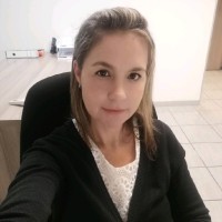 Yolande V.