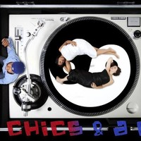 2 Chics And A Dj