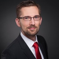 Dr. Mariusz Molon
