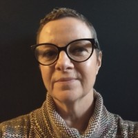 Sarah Tomlins