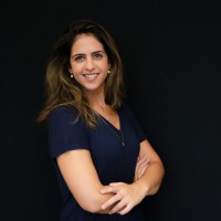 Adriana Cristina Oliveira