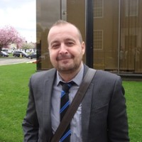 Simon Carr