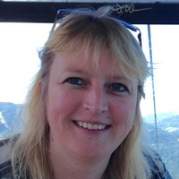 Jacqui March