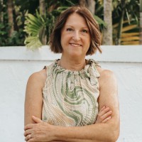Lucinda Neasham