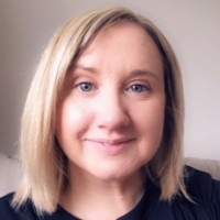 Karen Kirkham