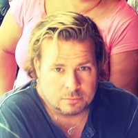 Sean Dickinson