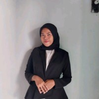 Elsa Widya