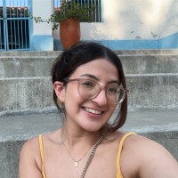 Leslie Flores