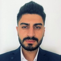 Ömür Özbek
