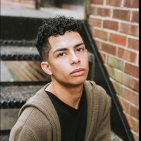 Moises Dobbins