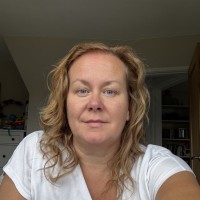 Louise Gee
