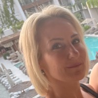 Deb James