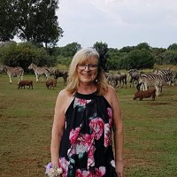 Julie Nesbitt