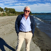 Gordon J McClymont