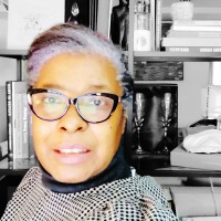 Glenis Wade