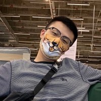 Dennis He