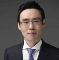 신동욱