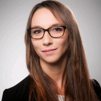 Corinna Kruck