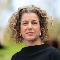 Tessa van den Broek