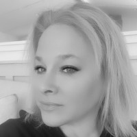 Nicole Frost