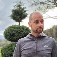 Jurij Stanonik
