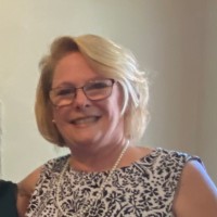 Julie Barr