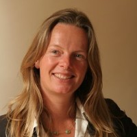 Vikki Robins