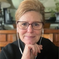 Wanda Fox -   Holistic Wellness Entrepreneur