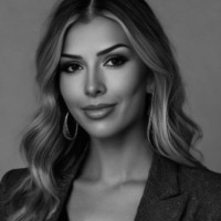 Naomi H.