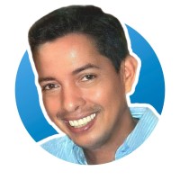 Luis Bravo P.