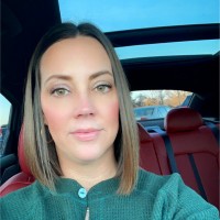 Amanda Earle