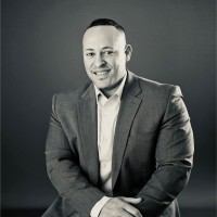 Logan Smith, Mba