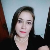 Kênia Cristina Bordini