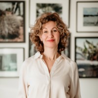 Claudia Hovers