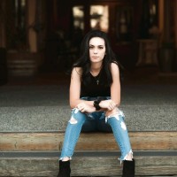 Isabel McVey