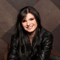 Lisa S.