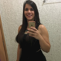 Karen Milhomem