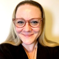 Dr. Shelley Cox (Phd)