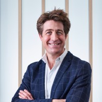 Dr. Maxime Servaes