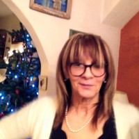 Oona Ellis